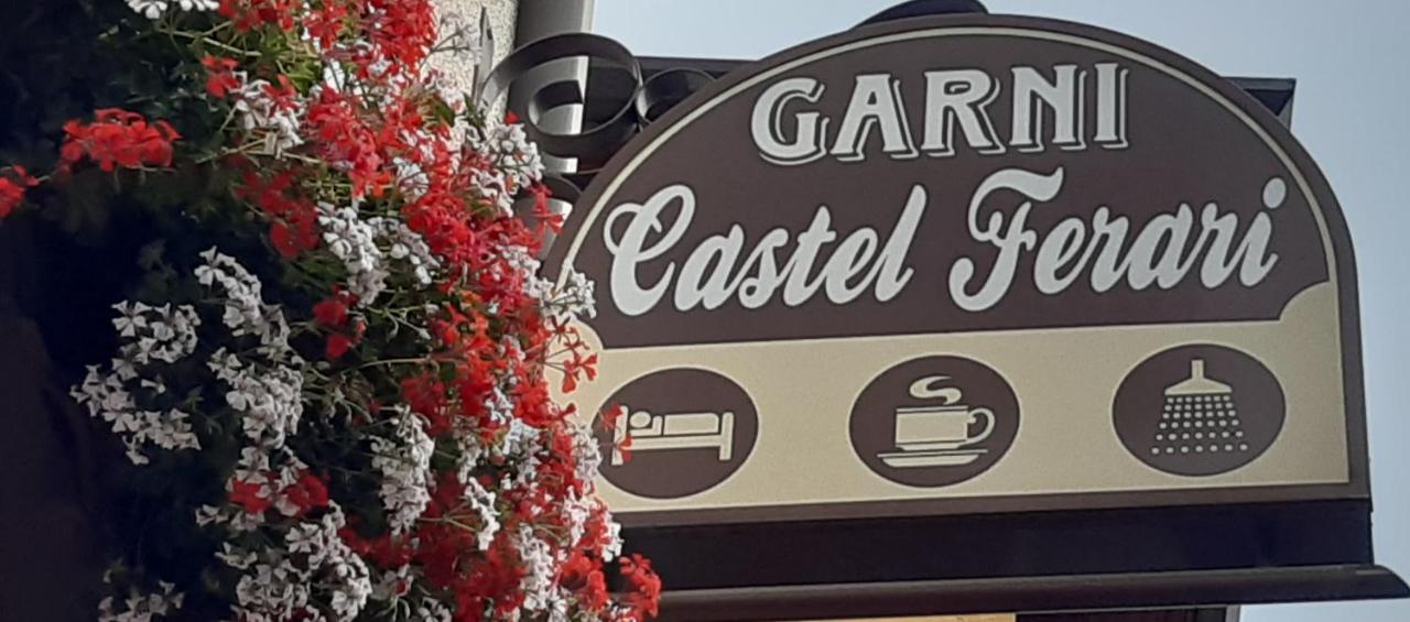 Hotel Garni Castel Ferari Tuenno Exteriér fotografie